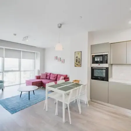 5 Etoiles 26 Eme Etage 2 Plus 1 Avec Piscine Стамбул